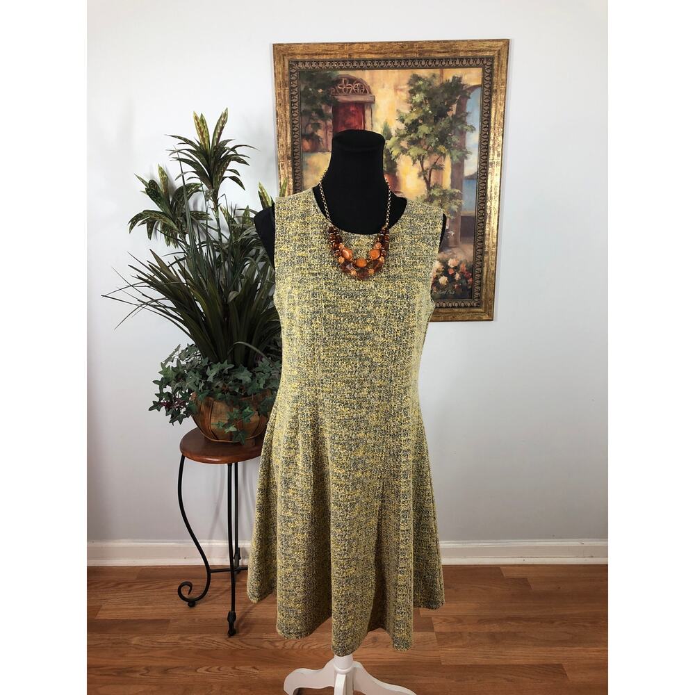 Emma & Michelle Sleeveless Textured Size 8 Fit & Flare Tweed Dress Round Neck